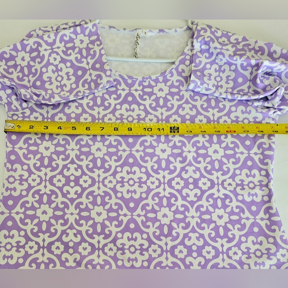Lulu B Small Lavender Floral Top Asymetal Hem 3/4 Sleeve activeware - Picture 5 of 8